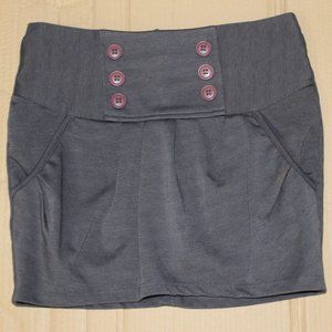 gray skirt